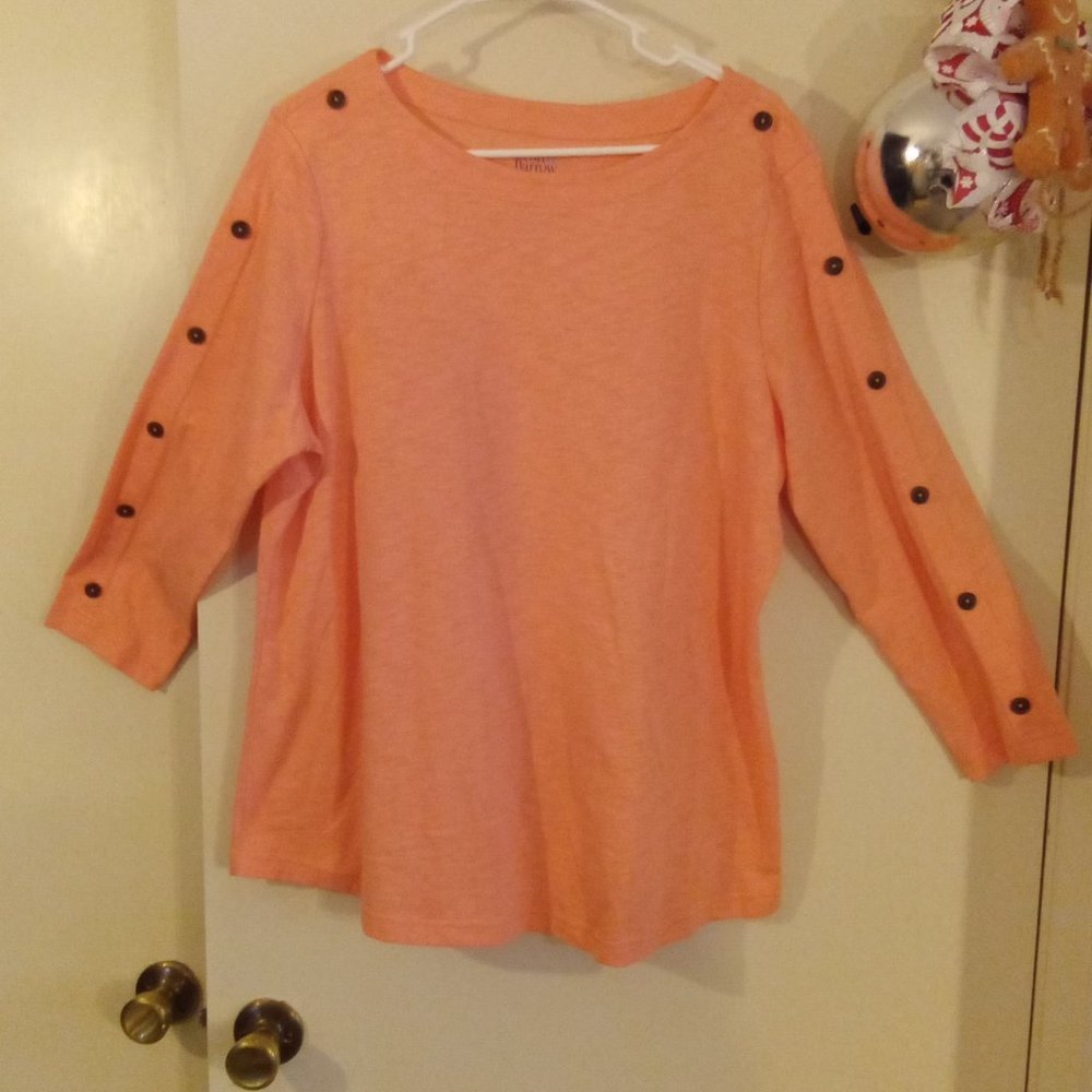 Orange t shirt